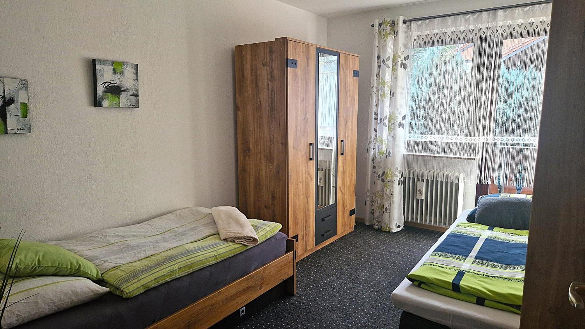 Grosszuegige Wohnung Mit Terrasse Und Gartenzugang - Das Komplette Erdgeschoss Bindlach Exterior foto