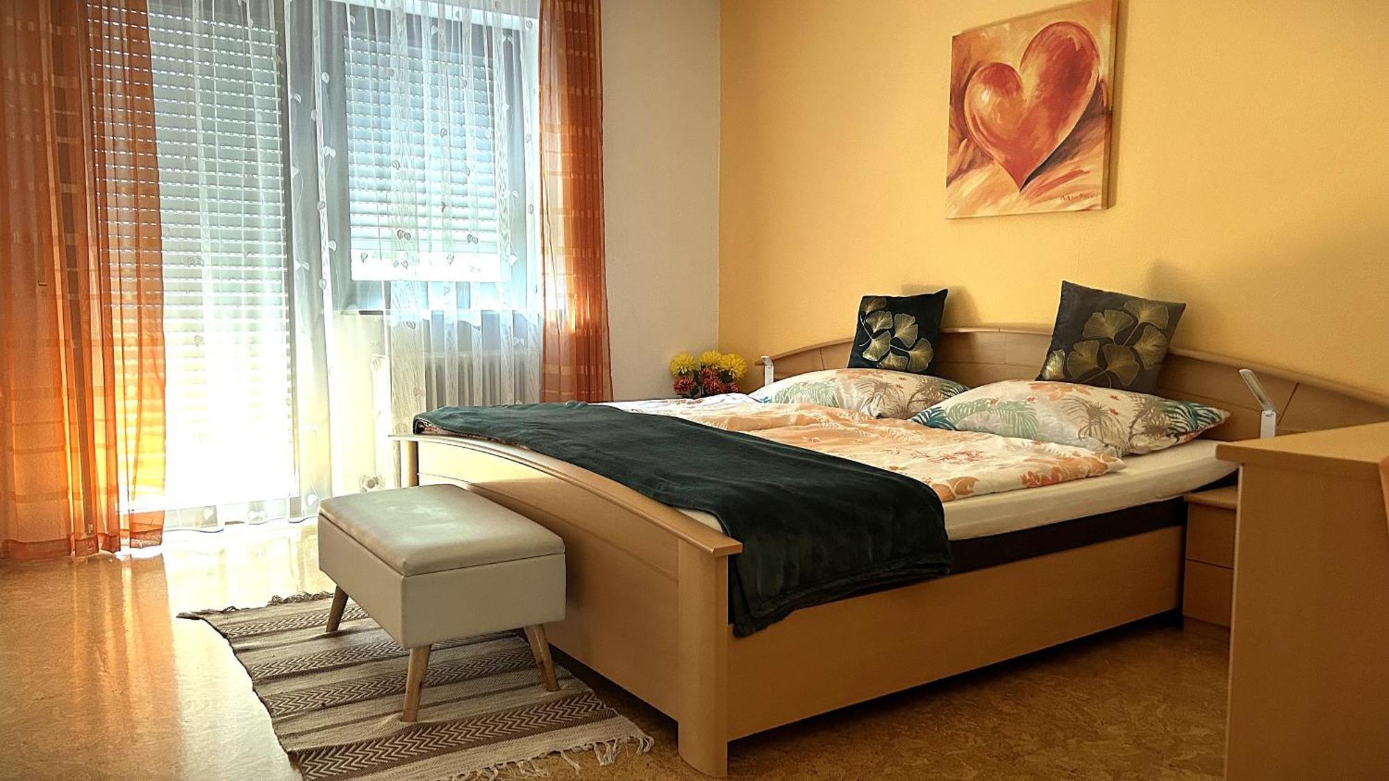 Grosszuegige Wohnung Mit Terrasse Und Gartenzugang - Das Komplette Erdgeschoss Bindlach Exterior foto